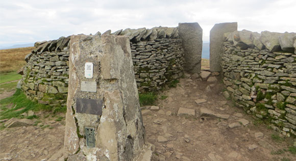 Whernside-trig