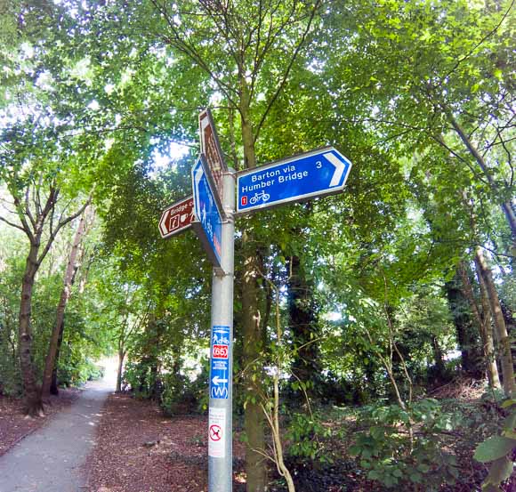 Humber Bridge Walking and Cycling Sign