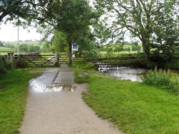 Path to Janets Foss