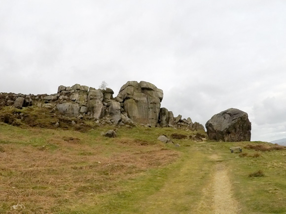 Ilkley Moor Cow and Calf and the Twelve Apostles 4